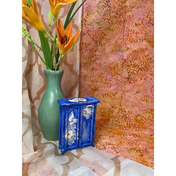 Handpainted bluel tall hutch/armoire Dollhouse Miniature 1:12 doll furniture - Picture 2 of 6